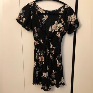 American Eagle Black Floral Romper - XXS